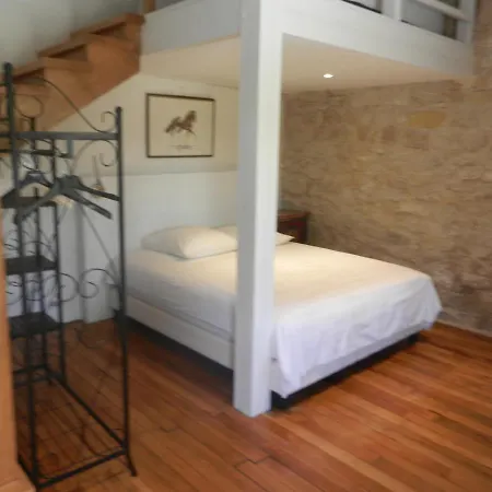 D'hotes La Catouniere Bed & Breakfast Fontainebleau