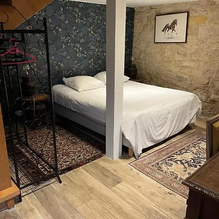 Oda ve Kahvaltı D'hotes La Catouniere Fontainebleau